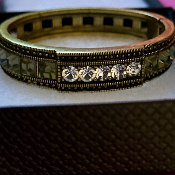 Heidi Daus Gold and Crystal Bracelet - Picture 10 of 10